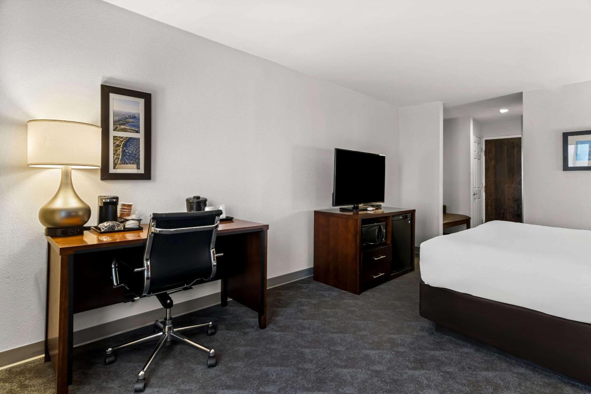 Comfort Inn & Suites Near Tinley Park Amphitheater Bagian luar foto